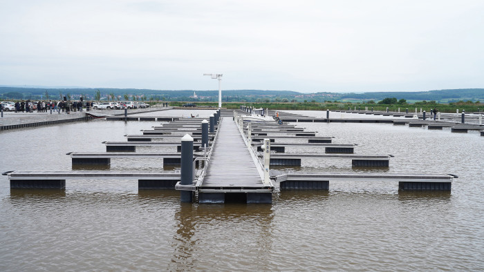 Egyedülálló kikötőt avattak a Fertő tó magyar oldalán – képek