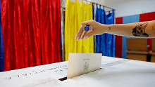 Karnyújtásnyira a román kormányalakítástól