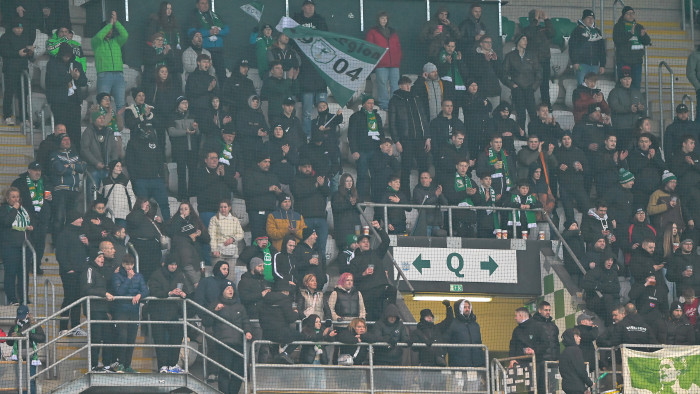 Letöltendő börtönt is kaphat a széktámlával támadó szurkoló