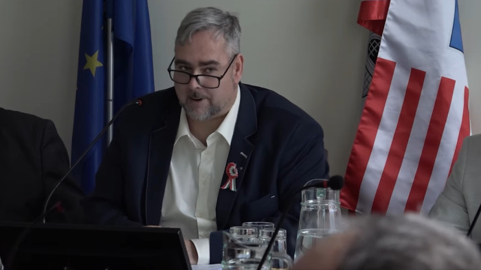 Választási bejelentést tett az előzetesből szabadult óbudai polgármester