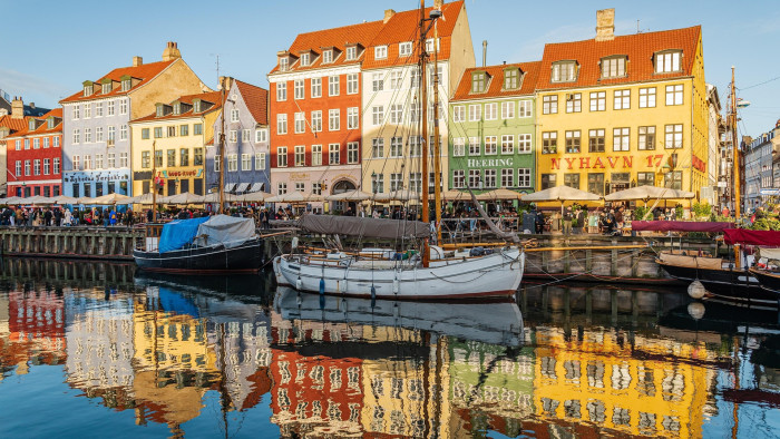 Ijesztő hír: 2040-től 70 évre emelkedik a nyugdíjkorhatár - parlamenti döntés Dániában