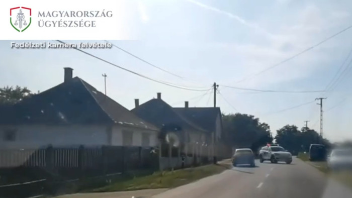 Nyírbátorban GTA-zott a bedrogozott sofőr – videó