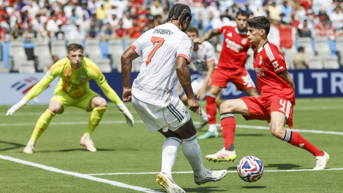 Nem törte magát az első helyért a Bayern