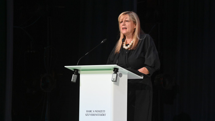 Schmidt Mária: az irreguláris hadseregek célja a demokratikus választásokkal létrejött hatalom megdöntése