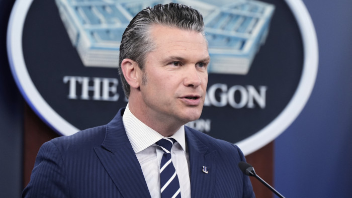 Nevet vált a Pentagon - a háború is szerepel benne