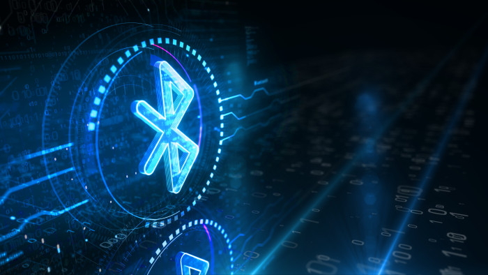 Már a nagy márkák fej- és fülhallgatói, hangszórói sem védenek meg a lehallgatástól