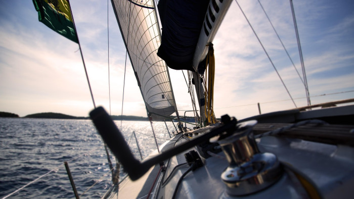 Időjárás: marad az erős szél és érkezik eső, de már látni az újabb kánikulát