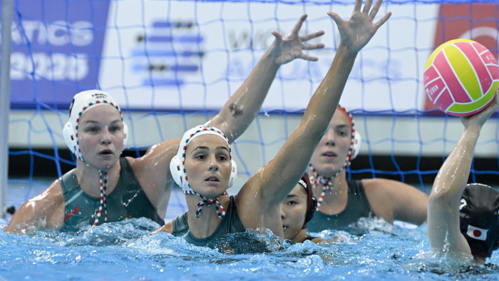 Parádéztak a magyar lányok