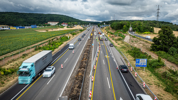 Ne rutinból autózzon az M1-esen - jókora változás lép érvénybe