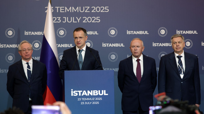 „Nem tárgyalni kell, hanem a kész megállapodást szentesíteni” – új fejlemények az orosz–ukrán találkozóról