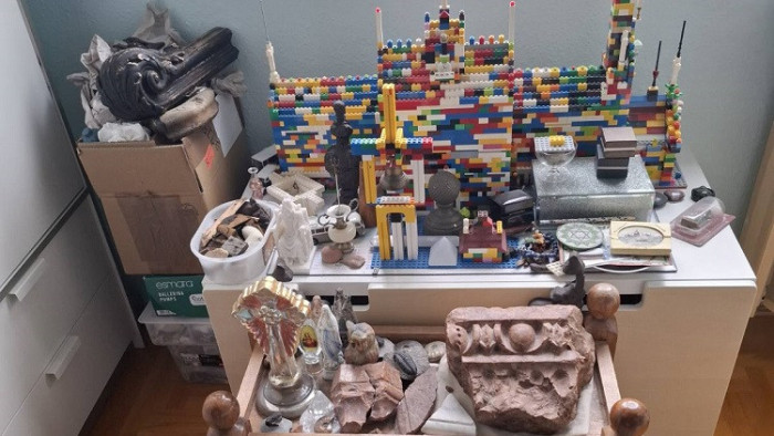 Imádja a történelmet a diák, ezért lopott műkincseket - fotók