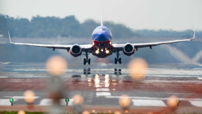 Felszállás után drámai zuhanásba kezdett az utasszállító