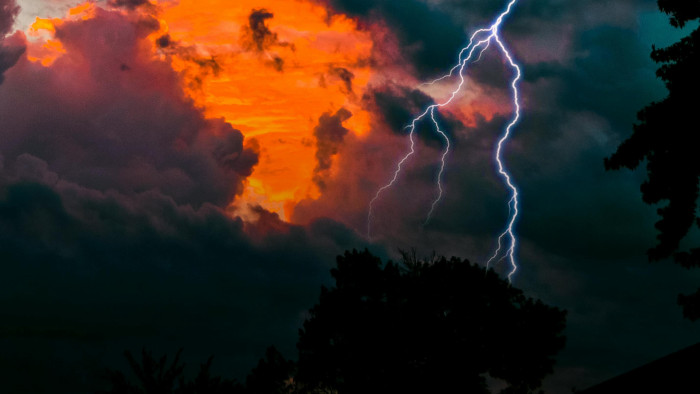 Mellbevágó tanulmány a villámcsapásokról