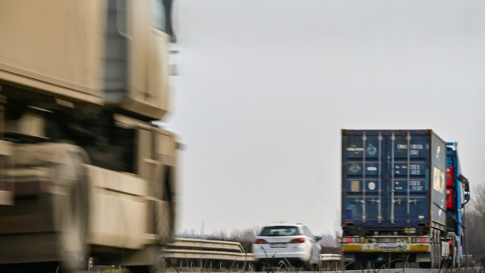 Kamionstop ismét kilőve, vigyázzanak az utakon!