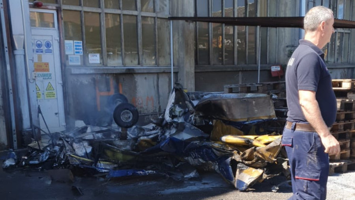 Már megint lezuhant egy gép Romániában, ezúttal Arad sűrűn lakott részén - halottak