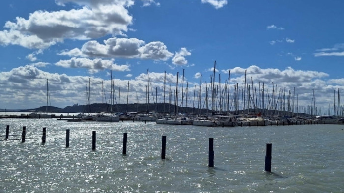 Összeverekedett két külföldi a Balaton miatt