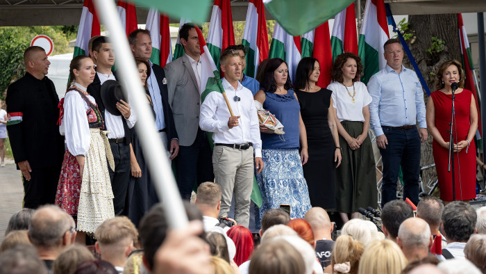 Szent István programot hirdetett Magyar Péter