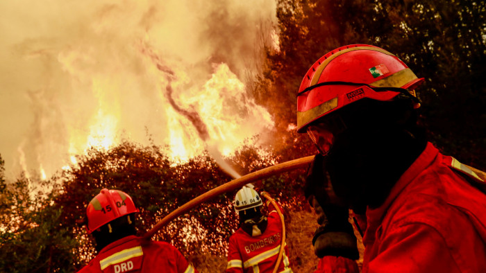 Lángokban Európa: nagyobb terület veszett oda, mint egész Korzika