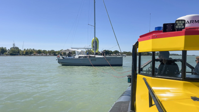 Olyan alacsony a Balaton, hogy bírságot kaphatnak a hajók