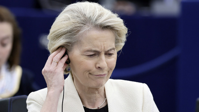 Október 9-én dőlhet el Ursula von der Leyen sorsa