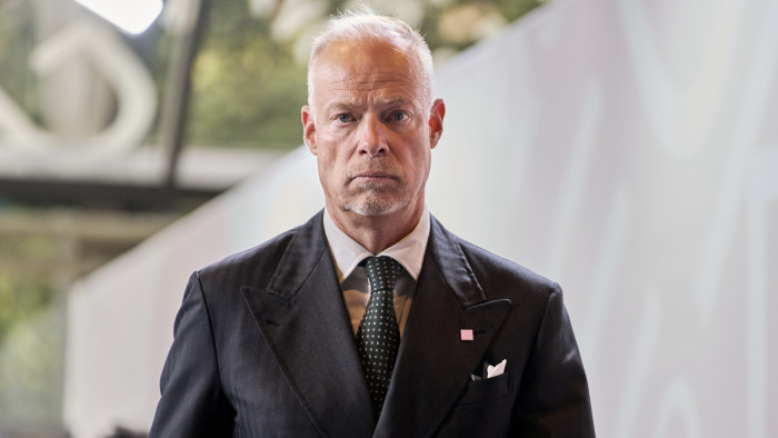 Kemény szóváltásba keveredett a honvédelmi miniszter