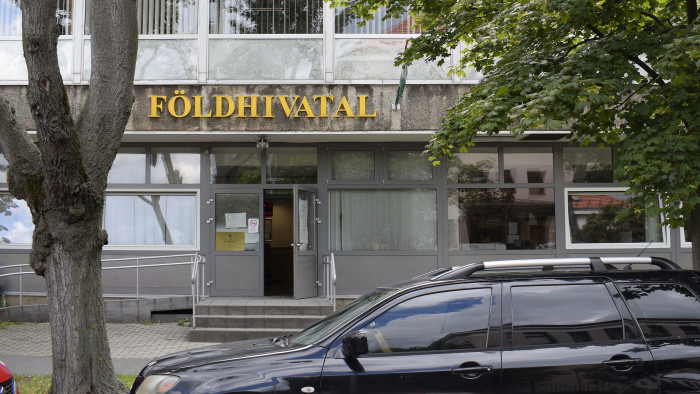 Földhivatali bezárás: elkerülhetetlen volt, hiába most indult az Otthon Start