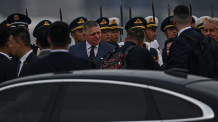 Robert Fico éles szóképpel bírálta az EU távolmaradását a pekingi megemlékezésről