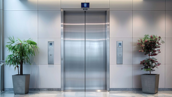 Horror egy németországi liftben