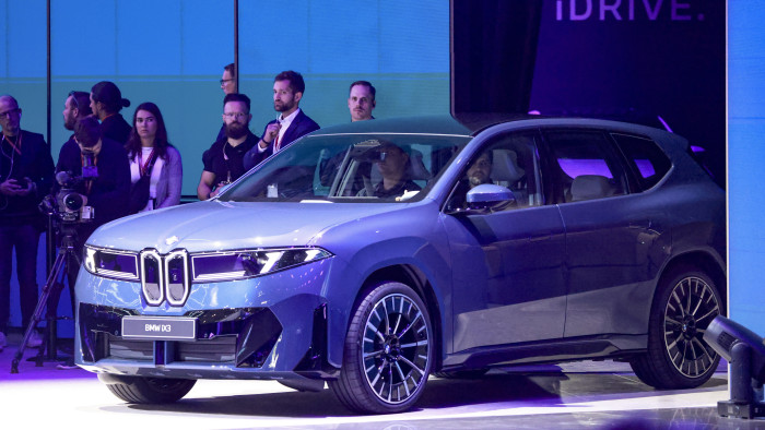 Már októberben legördül az első új BMW a debreceni gyártósorról