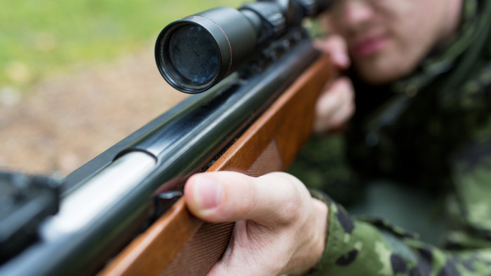 Autókra lövöldözött egy férfi Sydney belvárosában - videó