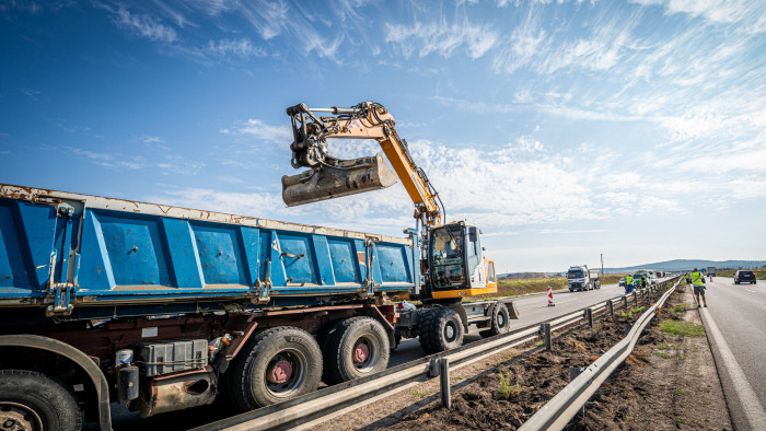 Most leszűkítik az M1-est, hogy aztán…