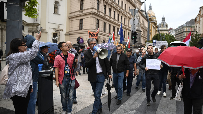 Hadházy Ákos: az agrárminisztérium egykori épületének elbontása is a műemlékrombolás és a korrupció példája