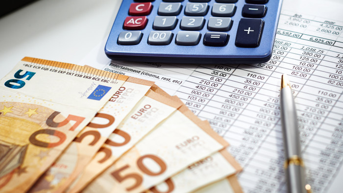 A francia vagyonadó bukása – politikai álom, egyben gazdasági rémálom