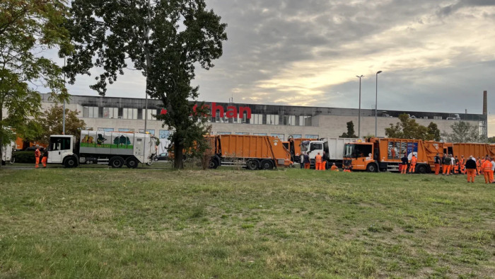 Ellepi a szemét az utcát: Óbudán a lomtalanítás is sztrájkba fulladt