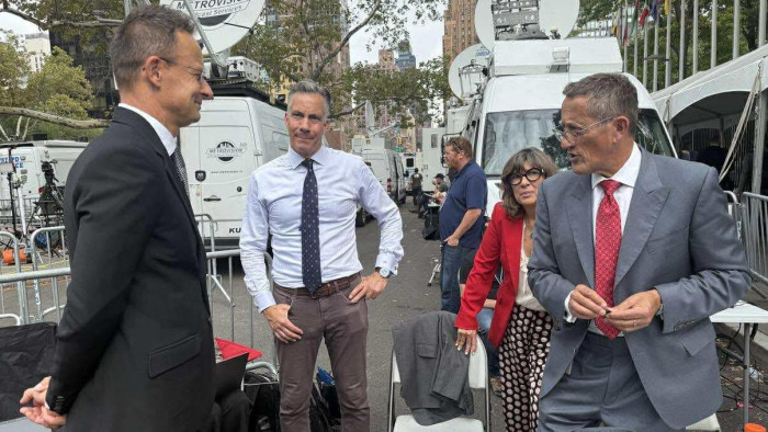 Szijjártó Péter: Nyugat-Európa titokban vásárol orosz kőolajat - videó