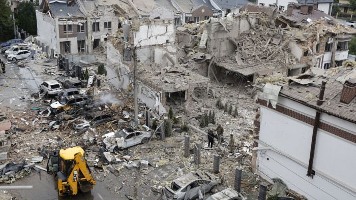 Megfosztanak mindentől - Kijevre zúdított drónzáport az orosz hadsereg