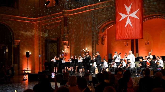 Jótékonysági Máltai-koncert Rúzsa Magdival és a Balázs Jánossal