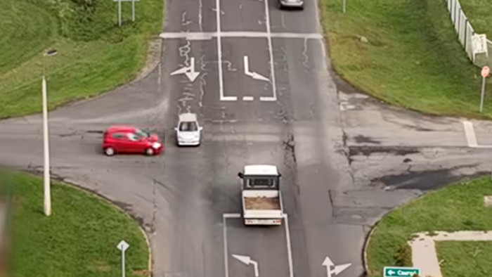 A drón felvette a balesetet, így minden teljesen egyértelmű – videó