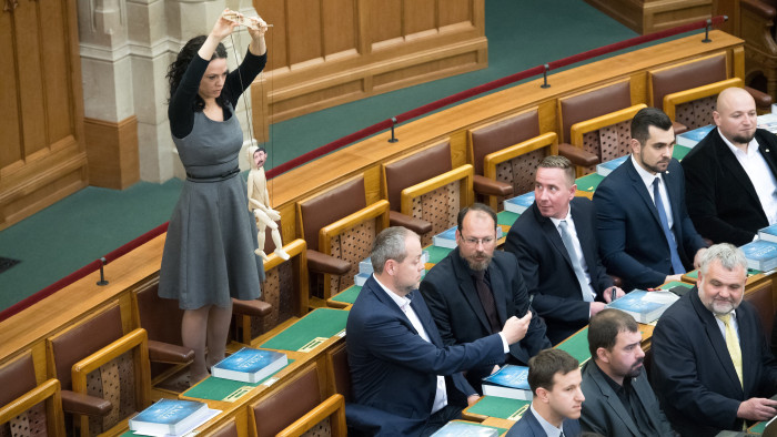 Egy pert megnyert, egyet elveszített Strasbourgban Szabó Tímea