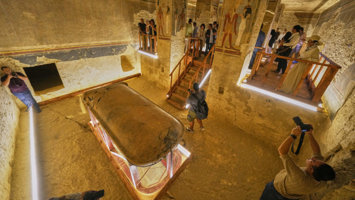 Évtizedekig nem láthatta a nagyközönség: feltárult a rejtélyes fáraó sírkamrája