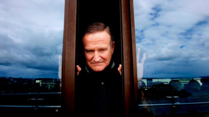 Elég az apámról készült AI-videókból! – Kifakadt a néhai színészlegenda lánya