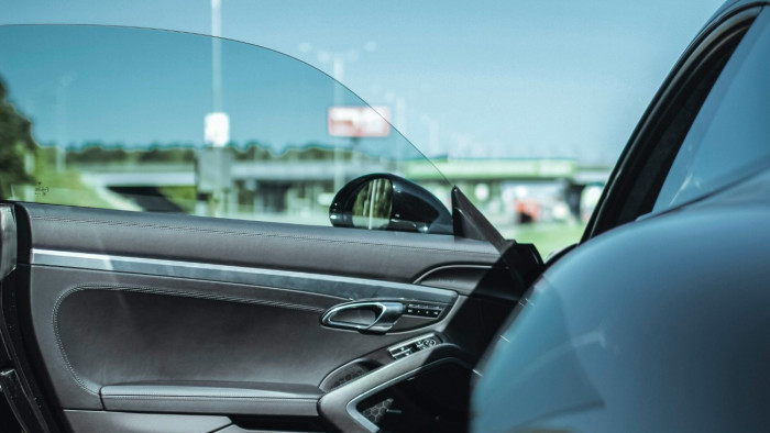 Ha nem ül a volánnál, nem büntethetik meg - gondolhatta az eltiltott, bedrogozott sofőr