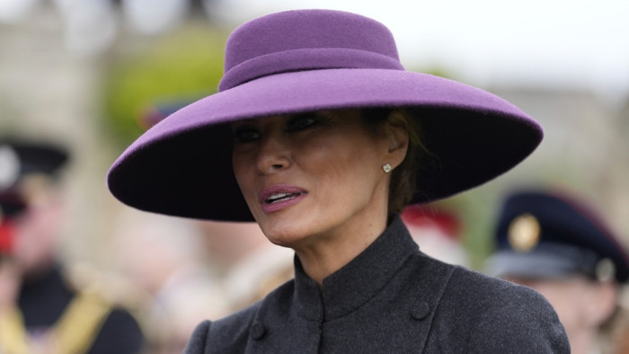 Donald Trump felesége titokban levelezget Vlagyimir Putyinnal