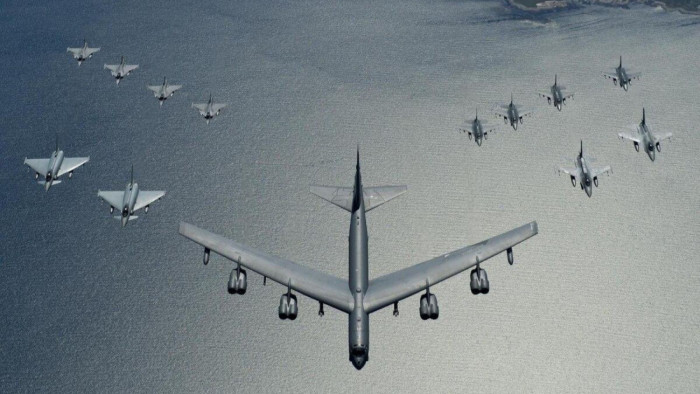 Atomháborús gyakorlatot tart a NATO