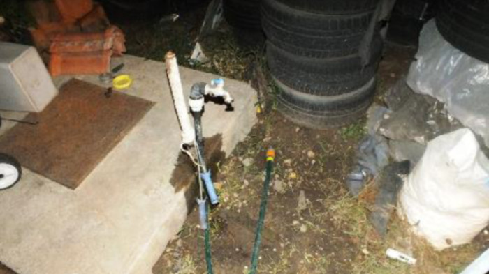 A rendőrségnél sem bírt kiszállni a kocsiból a félholtra vert élettárs