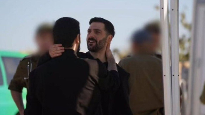 Az izraeli túszok újabb csoportja szabadult a Hamász fogságából - videó