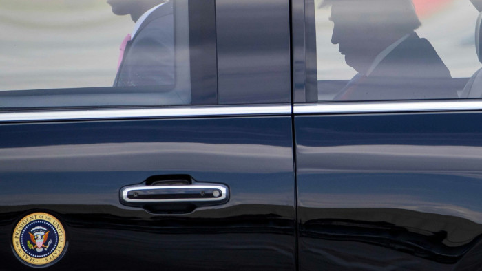 A világ két legjobban őrzött limuzinja Budapesten