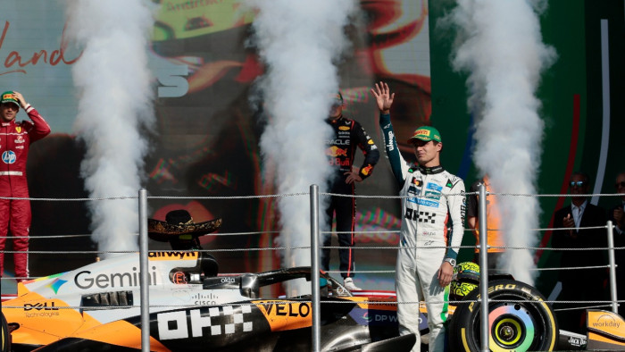 Forma–1: izgalmas véghajrá jön, a Red Bull váratlan lépéssel okozhat meglepetést