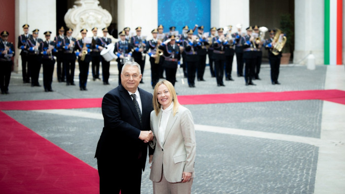 Több helyre üzent Orbán Viktor Rómából