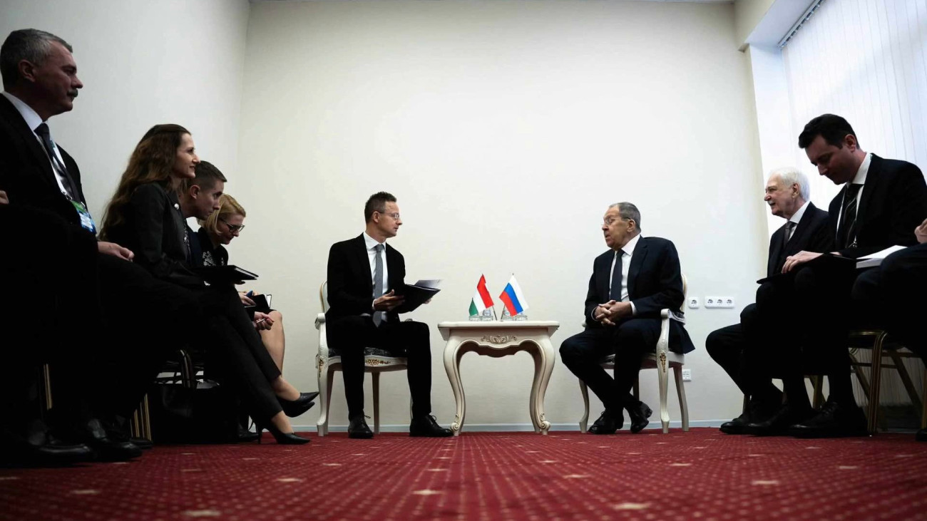 Itt az orosz állásfoglalás a budapesti békecsúcsról – videó